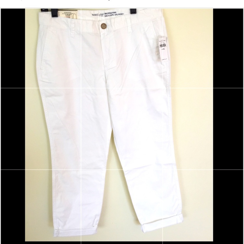 NWT Gap White Girlfriend Khaki Capri pants size 4/27